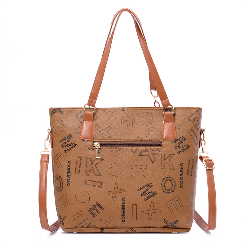 Cross-border foreign trade large-capacity new European and American retro mother-and-child bag multi-piece set women's bag, single-shoulder crossbody handbag Application Scenario