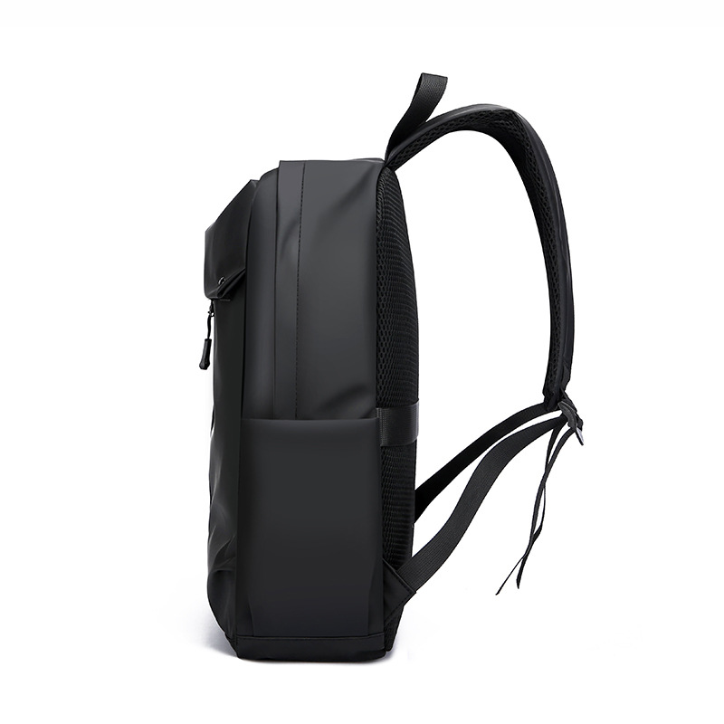 Men's outdoor large-capacity business travel bag, computer backpack, fashionable and casual student schoolbag backpack Application Scenario