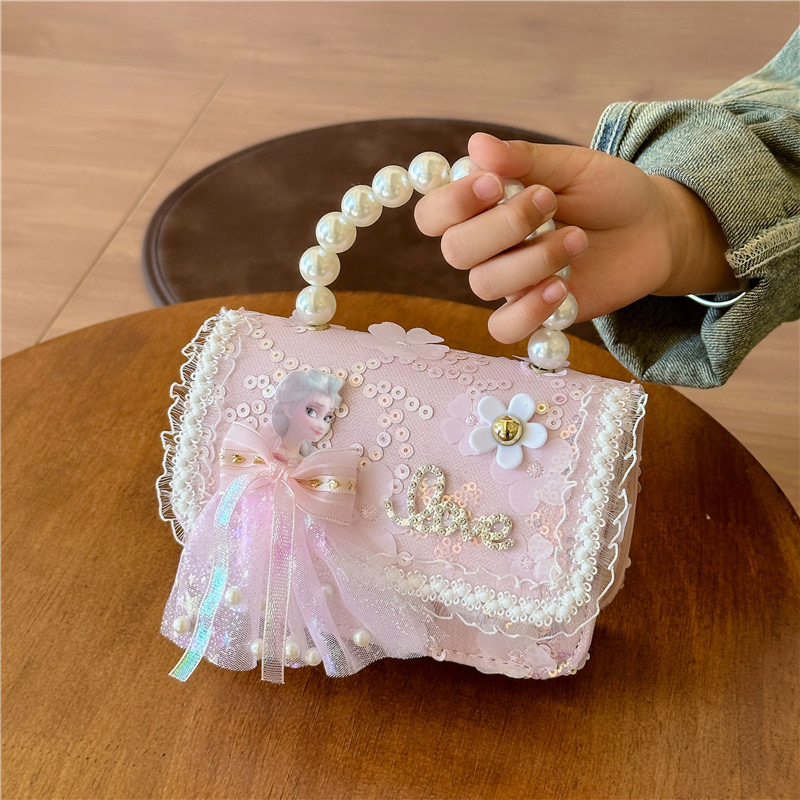The 2024 New Year children's cartoon chanel-style single-shoulder bag is fashionable and stylish. It's a Korean-style crossbody bag for little princesses details Picture