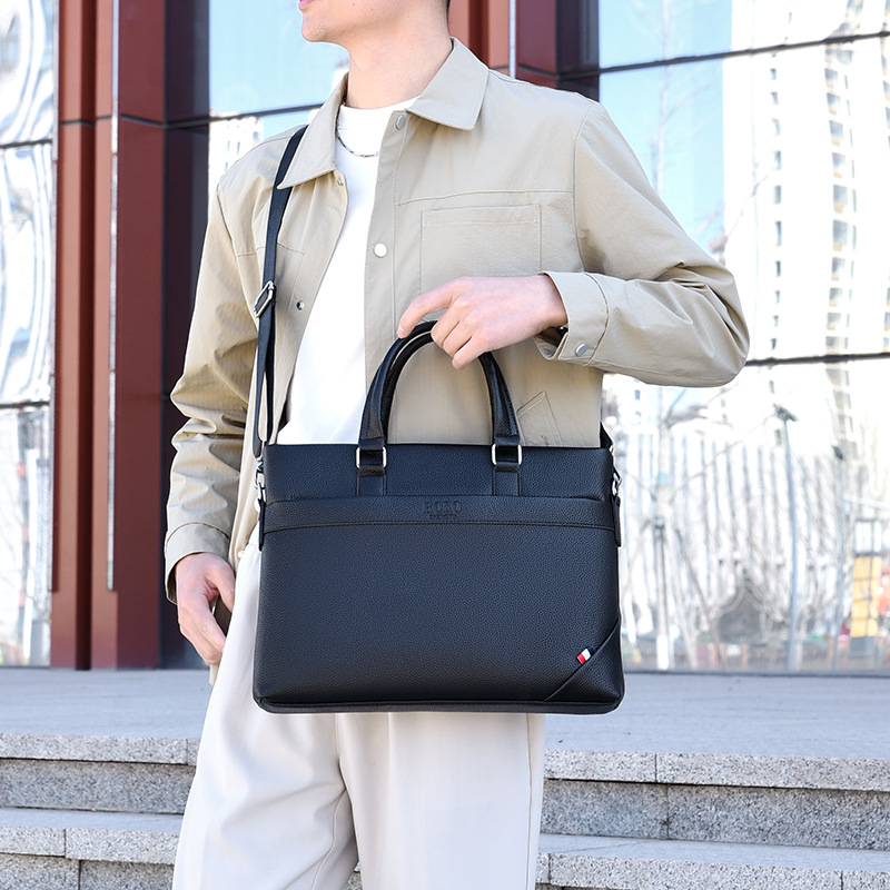 Trendy and stylish men's briefcase, men's business travel handbag, fashionable and casual cowhide large-capacity computer bag Application Scenario