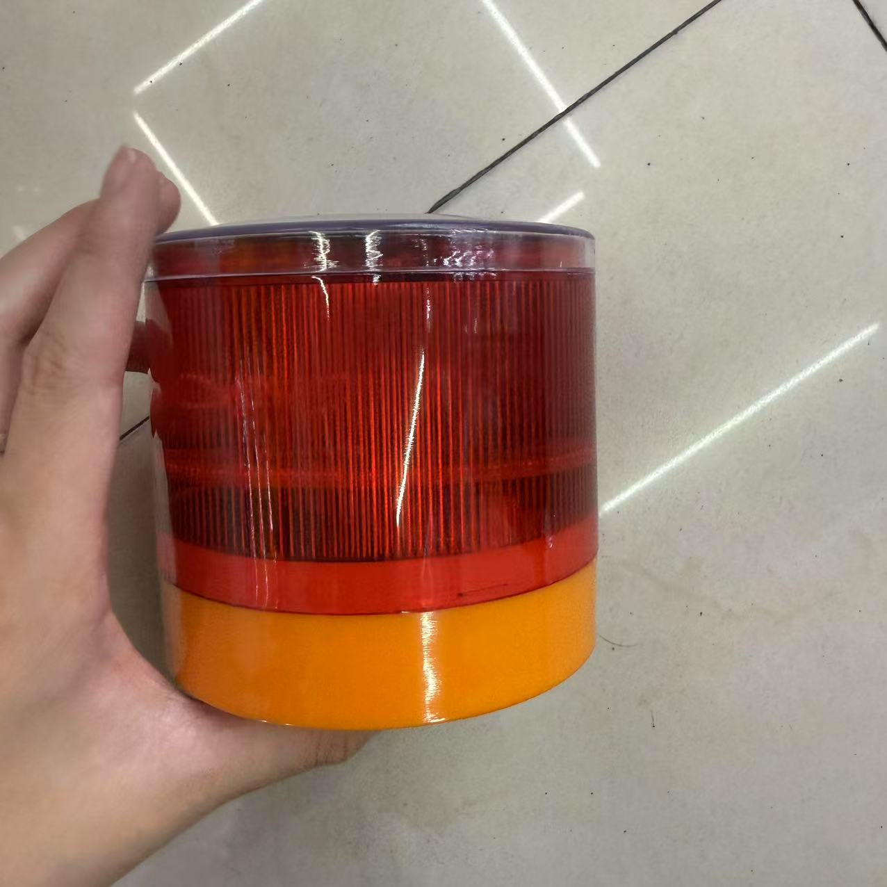 光控LED频闪障碍灯交通施工安全闪烁信号灯夜间路锥太阳能警示灯