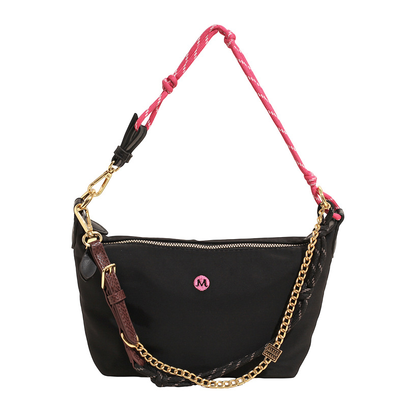 A new fashion and casual commuting nylon single-shoulder bag for women with a niche design in 2025, a casual French underarm bag Item Picture
