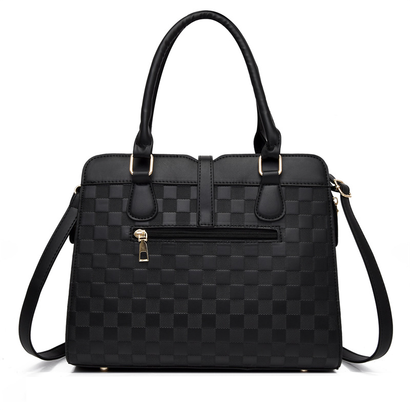 Summer new solid-color PU women's bag, checkered fashion handbag, single-shoulder bag, crossbody bag, large-capacity women's bag, mom's bag Application Scenario