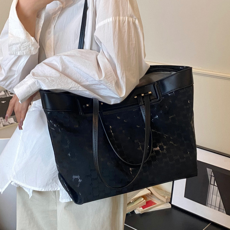 Fashionable large-capacity hand-held commuter underarm bag for women, 2025 new style simple tote bag, high-end quality single-shoulder bag Specification drawing