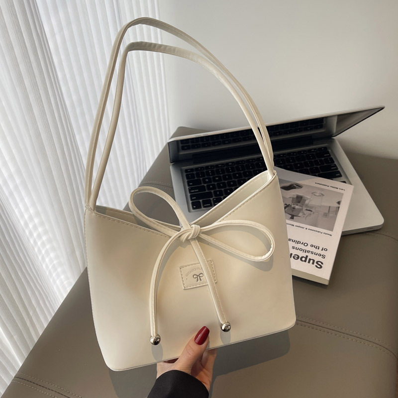 Women's fashion bucket bag 2025 new retro handbag, bow single-shoulder bag, solid color versatile underarm bag full figure