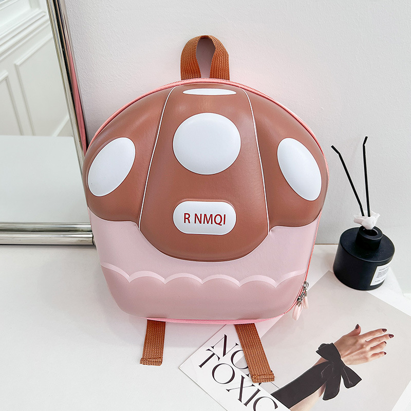 The 2024 new mushroom eggshell bag for kindergarten children and students is a fashionable backpack for casual outings, cute and portable Item Picture
