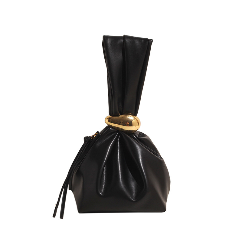 A high-end, niche and quirky small bag for women's autumn and winter 2025 new retro pleated mini bucket bag Item Picture