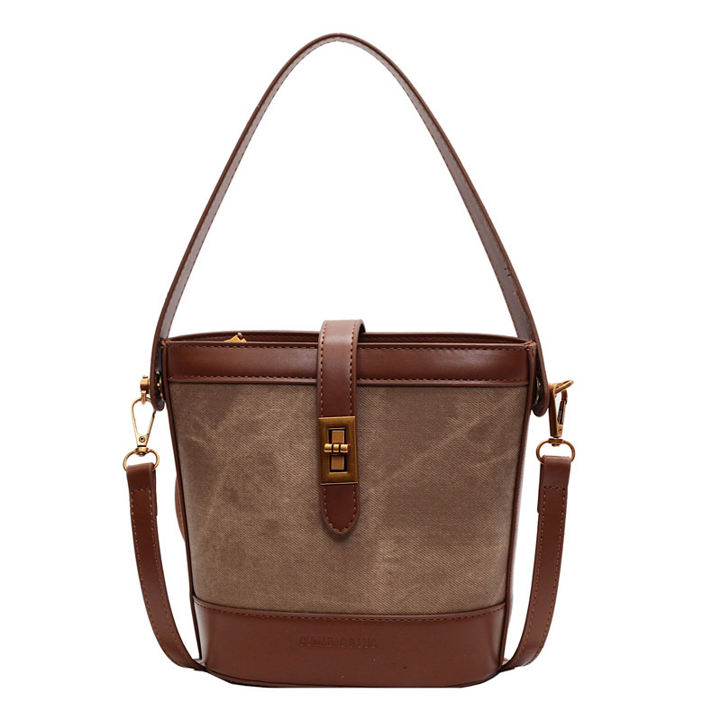 2024 New Korean-style trendy single-shoulder bag, niche design, underarm bag, fashionable and casual bucket bag, crossbody women's bag Item Picture