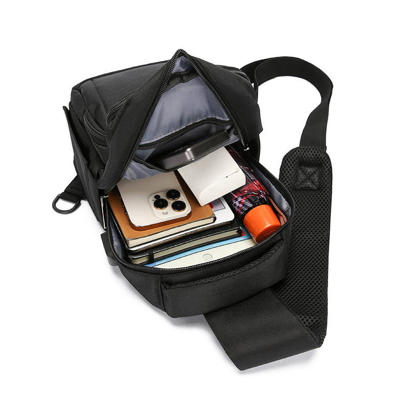 The new men's chest bag for the autumn of 2024, a trendy casual single-shoulder bag, a cross-border water-resistant rechargeable crossbody bag Item Picture