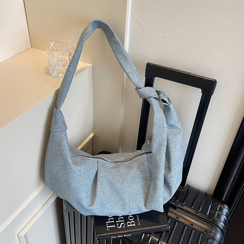 Niche design denim bag for women 2025, large capacity, casual and versatile, single-shoulder crossbody dumpling bag, fashionable underarm bag full figure