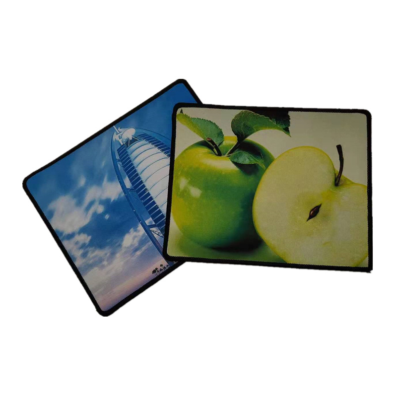 The e-sports snake cartoon image precision lockedge rubber mouse pad is anti-slip and sensitive. It is a gaming office desk mouse pad Item Picture