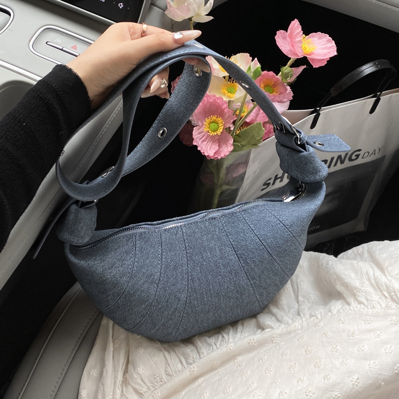 Solid color niche design horn bag 2025 new style texture retro single-shoulder crossbody dumpling bag street trend women's bag full figure