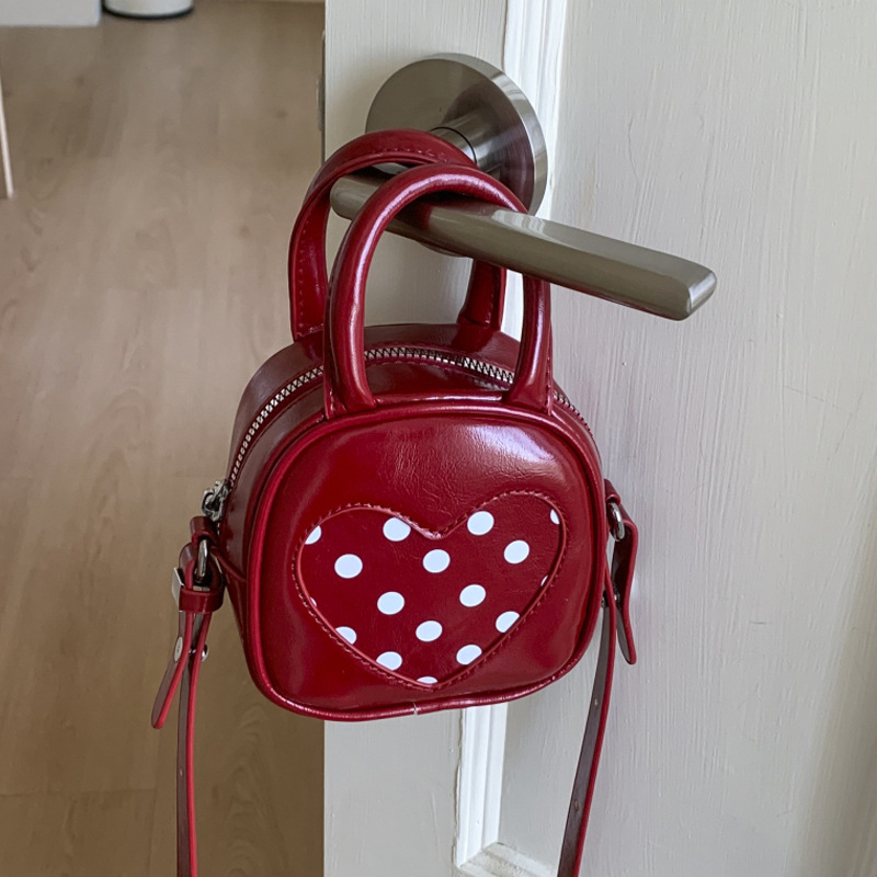 Korean-style niche polka dot handbag with a patchwork design sense, small square bag, trendy and individual, mini fashionable single-shoulder crossbody bag full figure