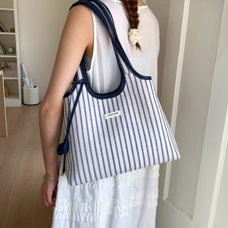 2025 Casual Commuter Tote bag, women's niche striped simple and fashionable hand-held shoulder bag, large-capacity underarm bag Specification drawing