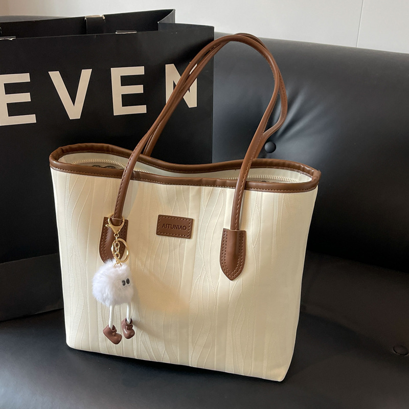Large-capacity women's Spring/Summer 2025 new style casual and versatile single-shoulder bag, trendy and stylish underarm commuter tote bag Specification drawing