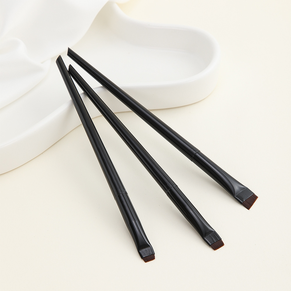 3-piece set of blade eyeliner brush, diagonal eyebrow brush, outlining eyeliner brush, ultra-thin eyebrow pencil, eyebrow coloring and shaping makeup brush full figure