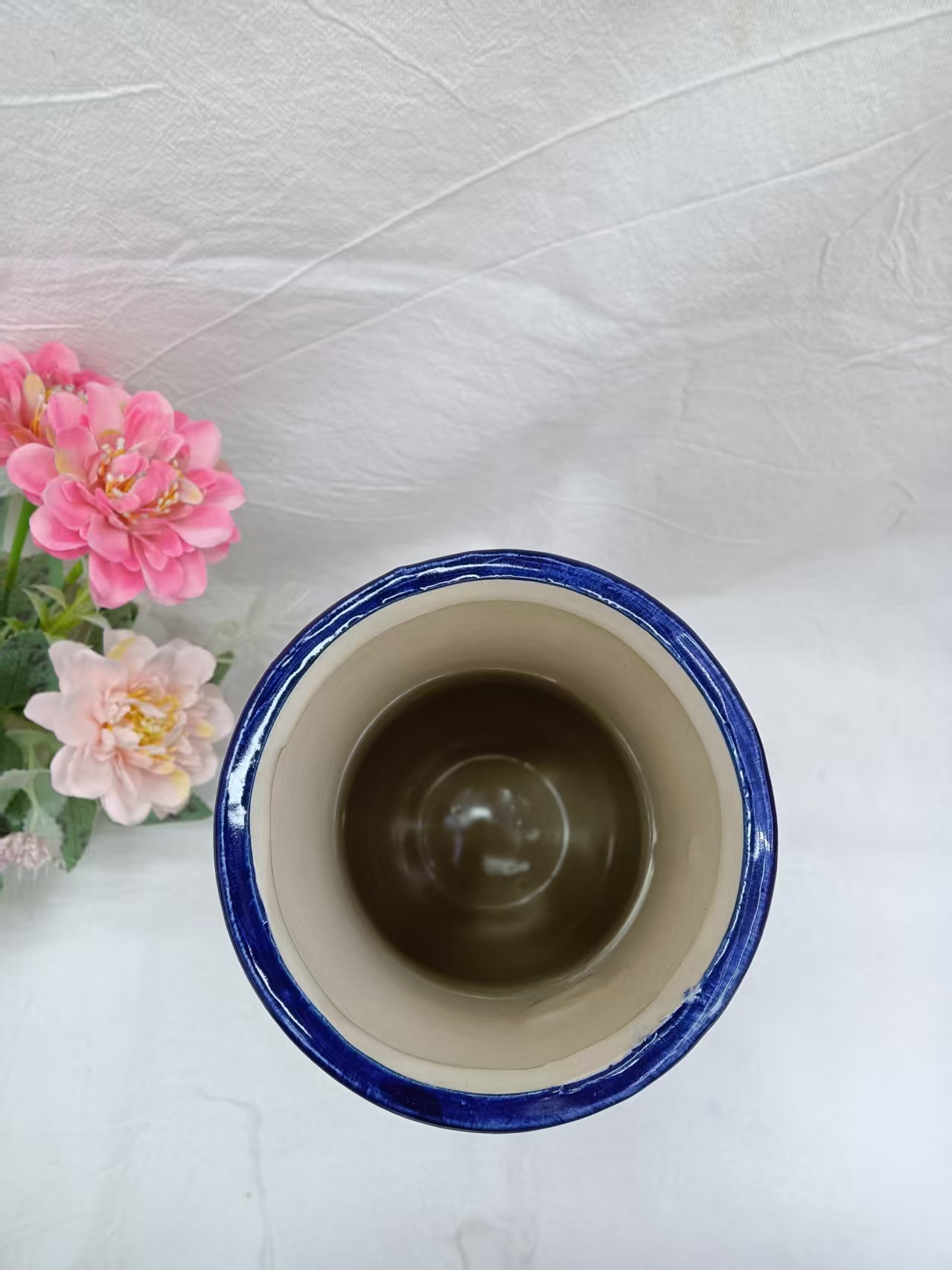 National trend home decoration art pieces, small and simple design, flower arrangement, vase, blue and white porcelain, exquisite ceramic vase decoration Specification image