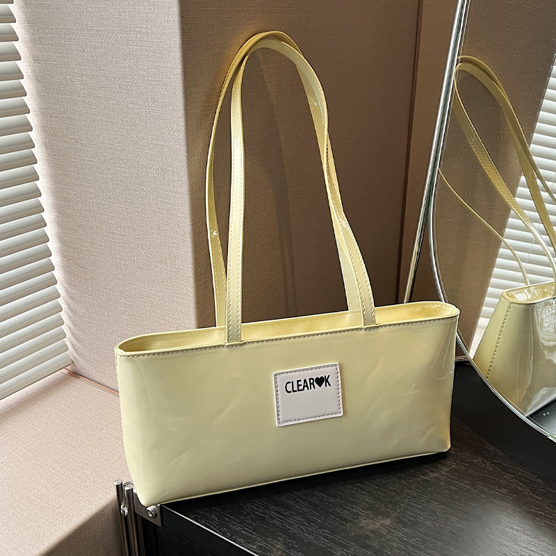 Underarm bag for women, Korean style Instagram trendy single-shoulder bag, new Spring/Summer 2025, simple and casual crossbody small square bag full figure