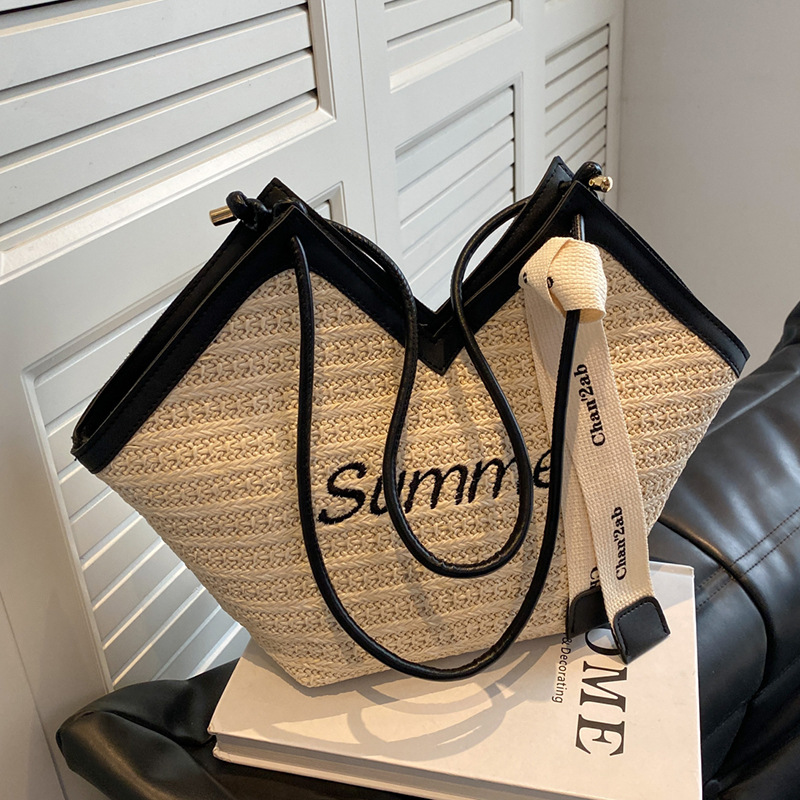 Summer large-capacity bag 2025 New straw woven bag for women, niche design single-shoulder bag, versatile woven tote bag details Picture
