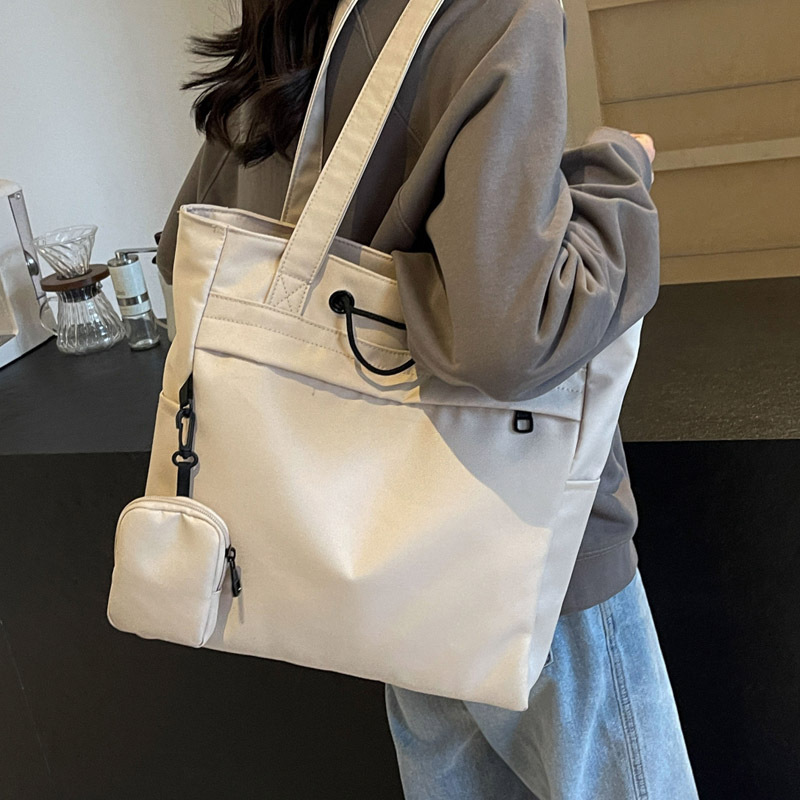 Forest College style college student commuting single-shoulder bag, large-capacity tote bag for going out, simple and versatile underarm bag Specification drawing