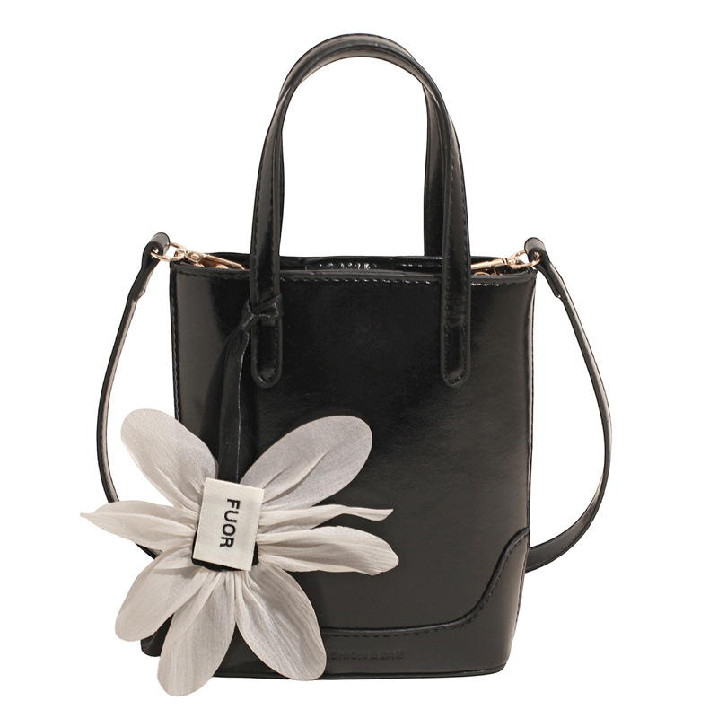 Fashionable and high-quality hand-held small bag for women, 2025 new summer Instagram versatile phone bag, Korean style trendy crossbody bag Item Picture