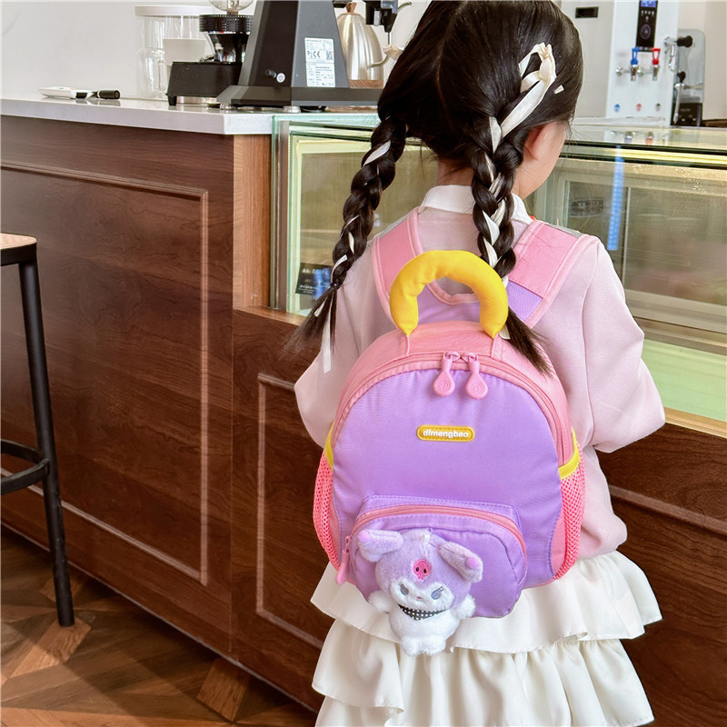 Kindergarten schoolbags for children to prevent them from getting lost, cute backpacks for boys and girls, cartoon dolls, and the travel rush details Picture