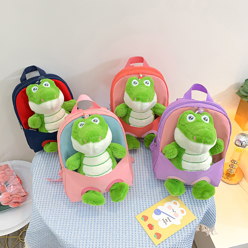 Plush toy crocodile children's backpack, durable and lightweight, kindergarten schoolbag, trendy and fashionable small backpack for middle and small classes full figure