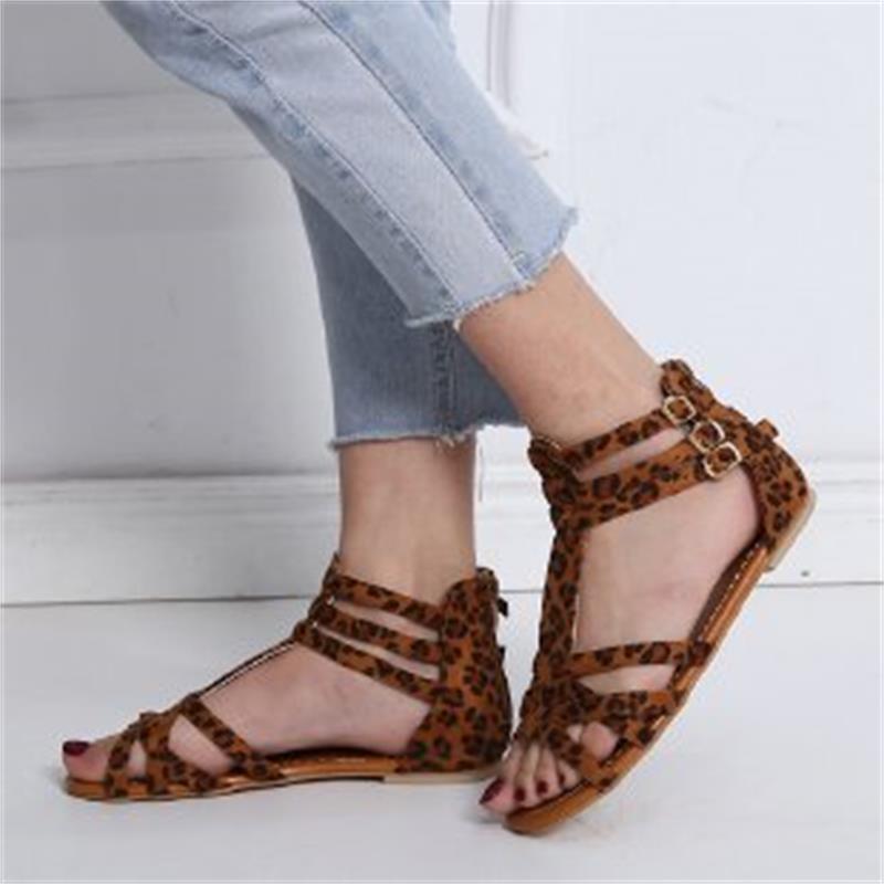 Hot-selling ethnic-style flat sandals in 2021, multi-color snake-patterned lace buckle women's sandals for export, large-sized consignment Application Scenario