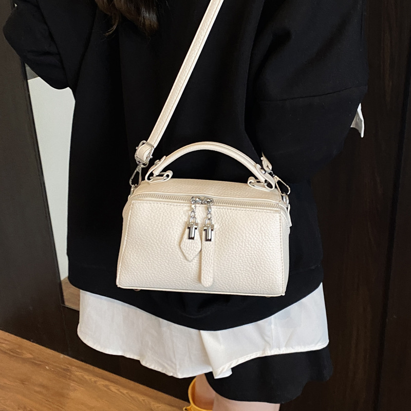 Korean retro fashion hand-held box bag for women 2025 new trendy and versatile small square bag, a niche and simple crossbody bag Specification drawing