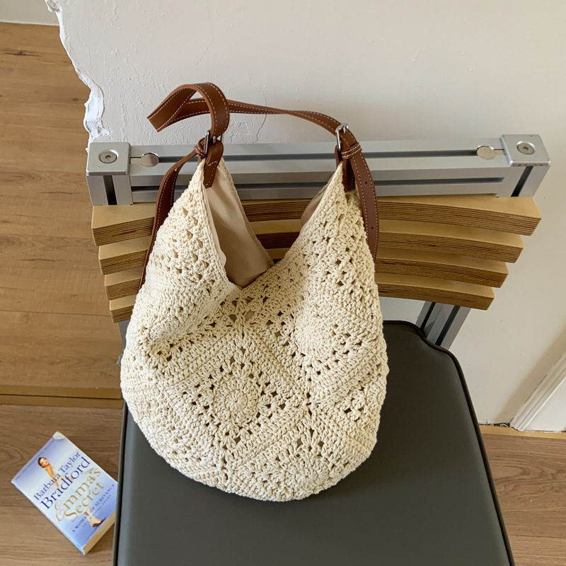 2025 Korean version new woven bag, ins style artistic woolen bag, single-shoulder bag, seaside vacation hollowed-out beach bag full figure