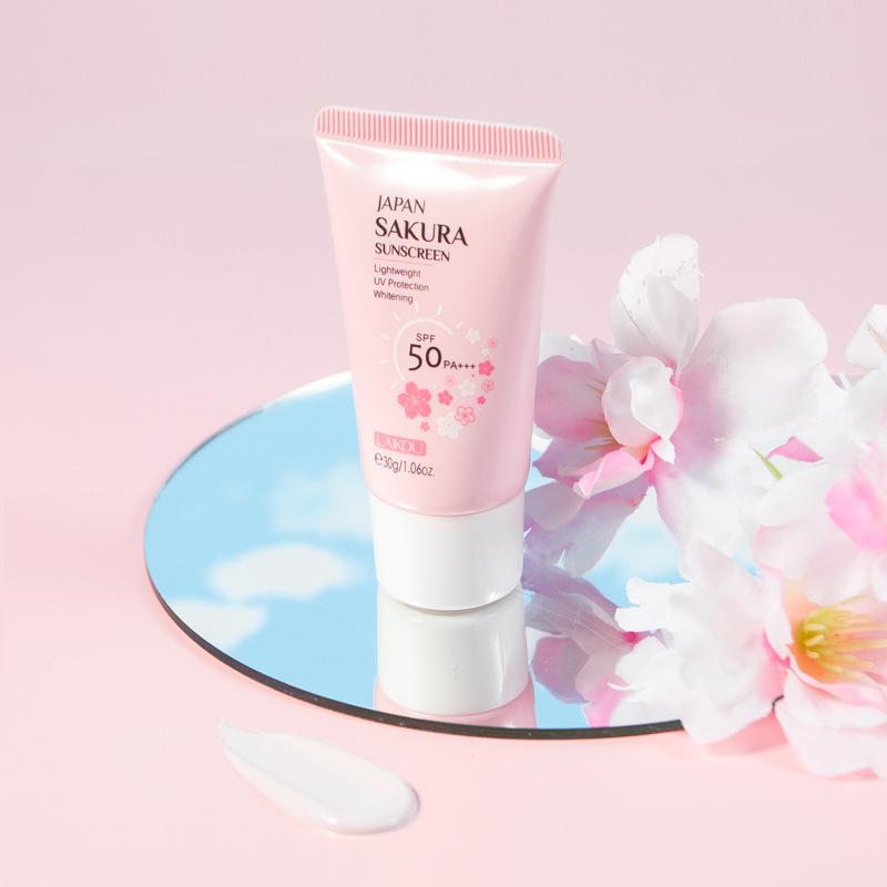 Cross-border manufacturers customize brand OEM/ODM isolation cream sunscreen30g as per requirements. We process based on provided drawings or samples Application Scenario
