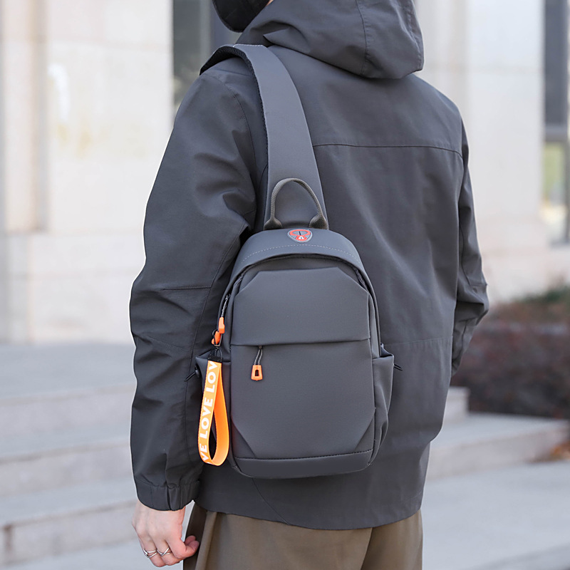 New men's chest bag, crossbody bag, fashionable small bag, cross-border multi-functional waist bag, water-resistant chest bag, outdoor sports Specification drawing