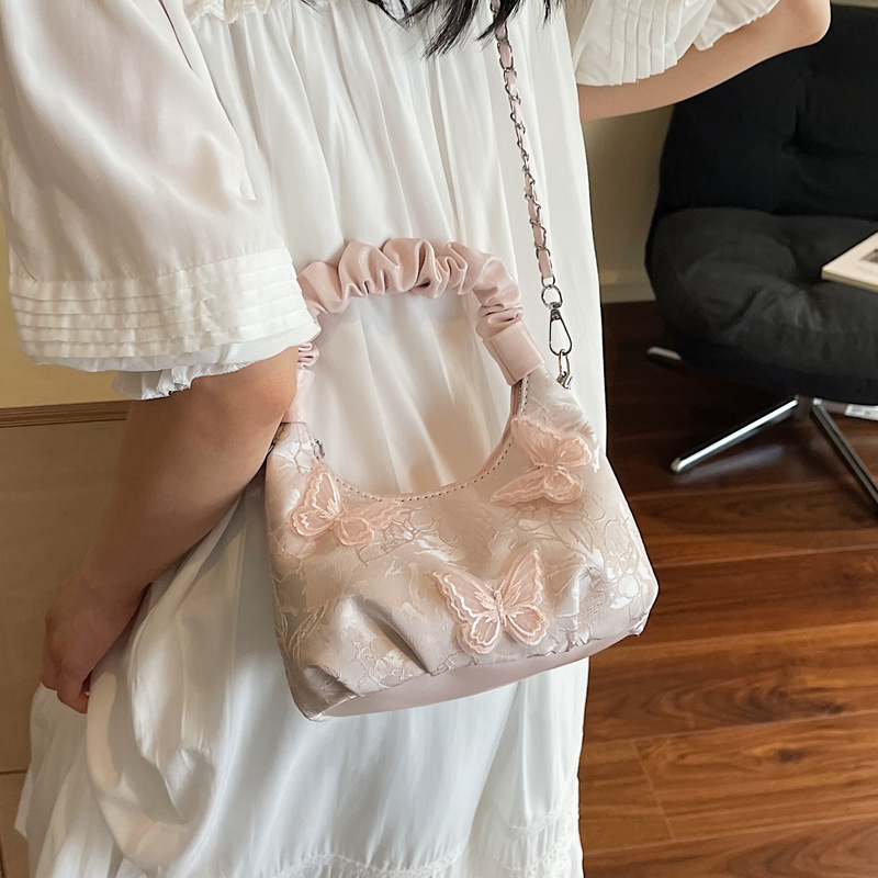 New Chinese-style embroidered bag for women, 2025 new summer commuting crossbody bag, niche ancient-style hand-held bucket bag details Picture