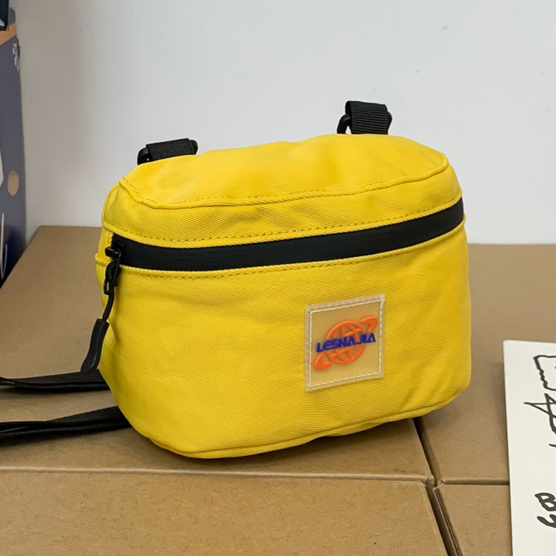 Trendy brand mini crossbody bag for men, 2025 new style backpack, trendy small bag for men, light and simple single-shoulder bag, casual crossbody bag full figure