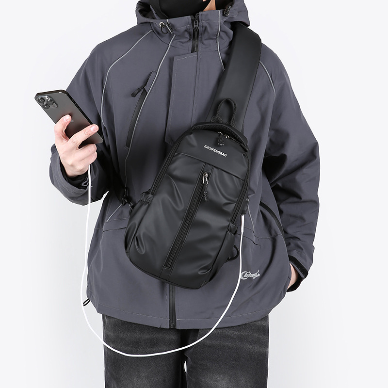 New business trip USB chest bag, fashionable men's single-shoulder crossbody bag, multi-functional trendy casual travel backpack Application Scenario