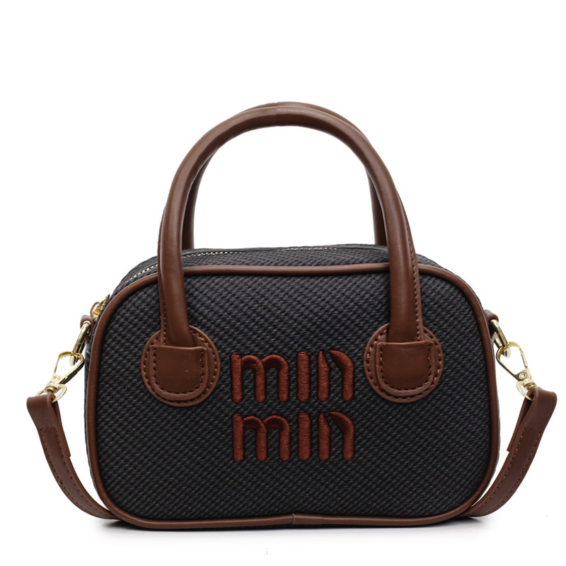 Women's bag 2025 Summer New style trendy and stylish small square bag, Boston retro hand-held pillow bag, single-shoulder crossbody bag Item Picture