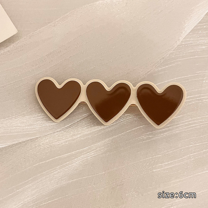 The popular female hairpin with bangs on the side of the forehead and a straight hairpin, a new cute little side hairpin headwear in 2023 Application Scenario