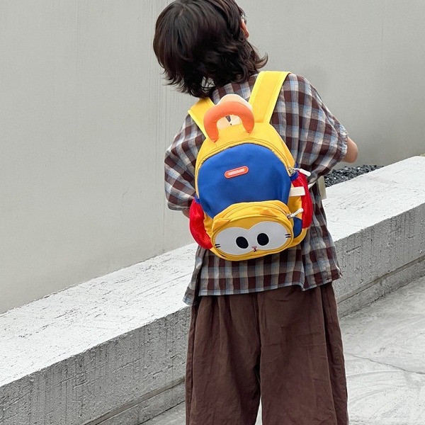 New kindergarten schoolbags, children's cartoon bags, cute mini backpacks for boys and girls, high appearance level backpacks Application Scenario