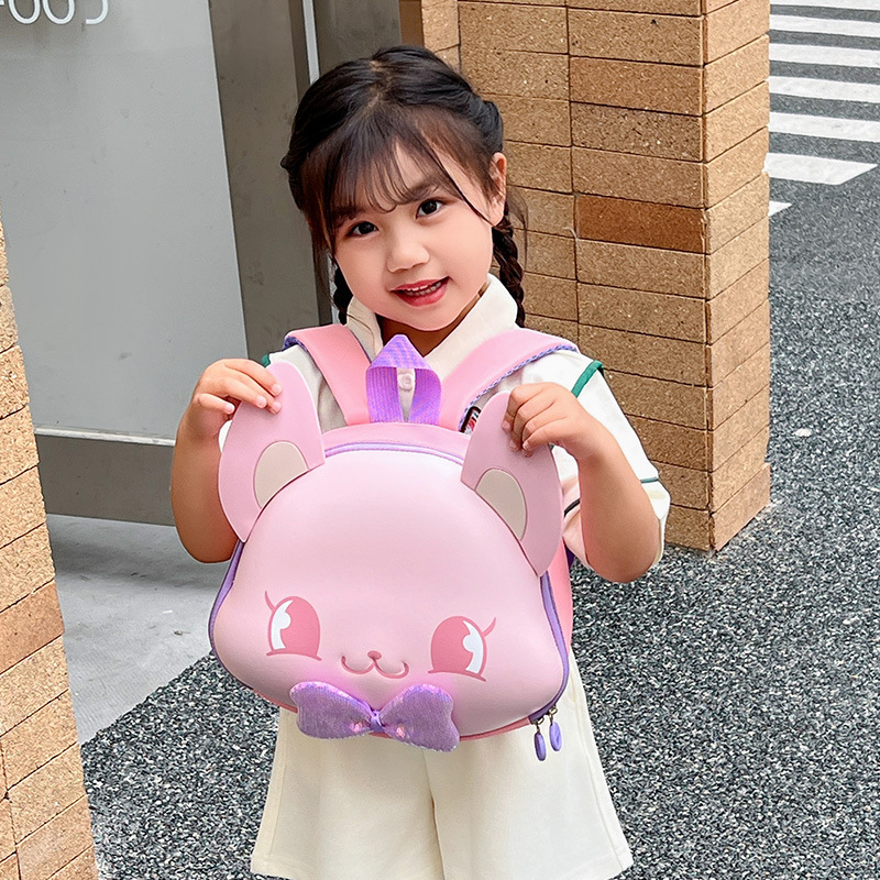 Korean-style cute children's schoolbags, cartoon fox eggshell backpacks for kindergarten kids, and lightweight backpacks for babies going out full figure