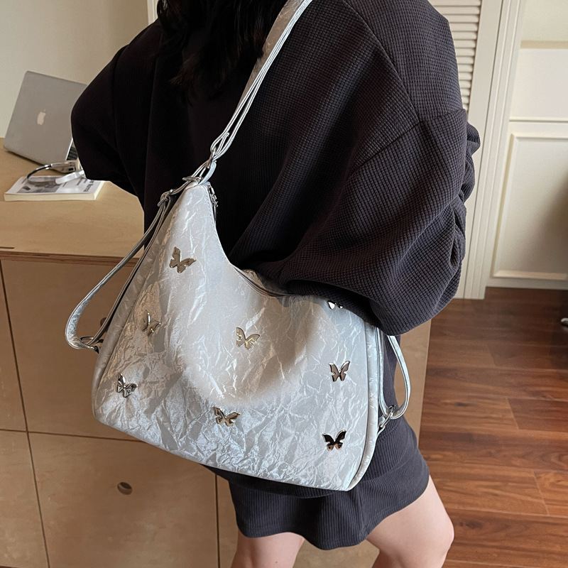 Casual soft surface large-capacity butterfly-decorated single-shoulder bag 2025 new style fashionable commuting backpack multi-purpose tote bag details Picture