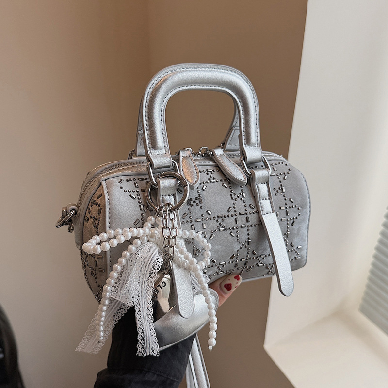 A simple and versatile Korean version of a niche handbag, a new summer fashion crossbody Boston bag for women in 2025 full figure
