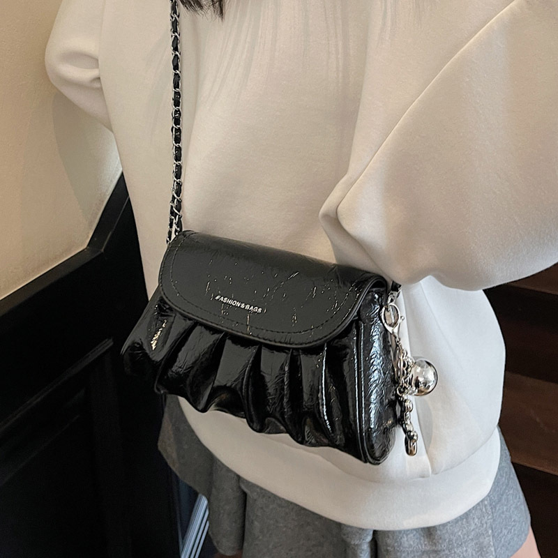 French niche pleated bag for women 2025 new style, versatile and stylish cloud bag, high-end chain single-shoulder crossbody bag Specification drawing