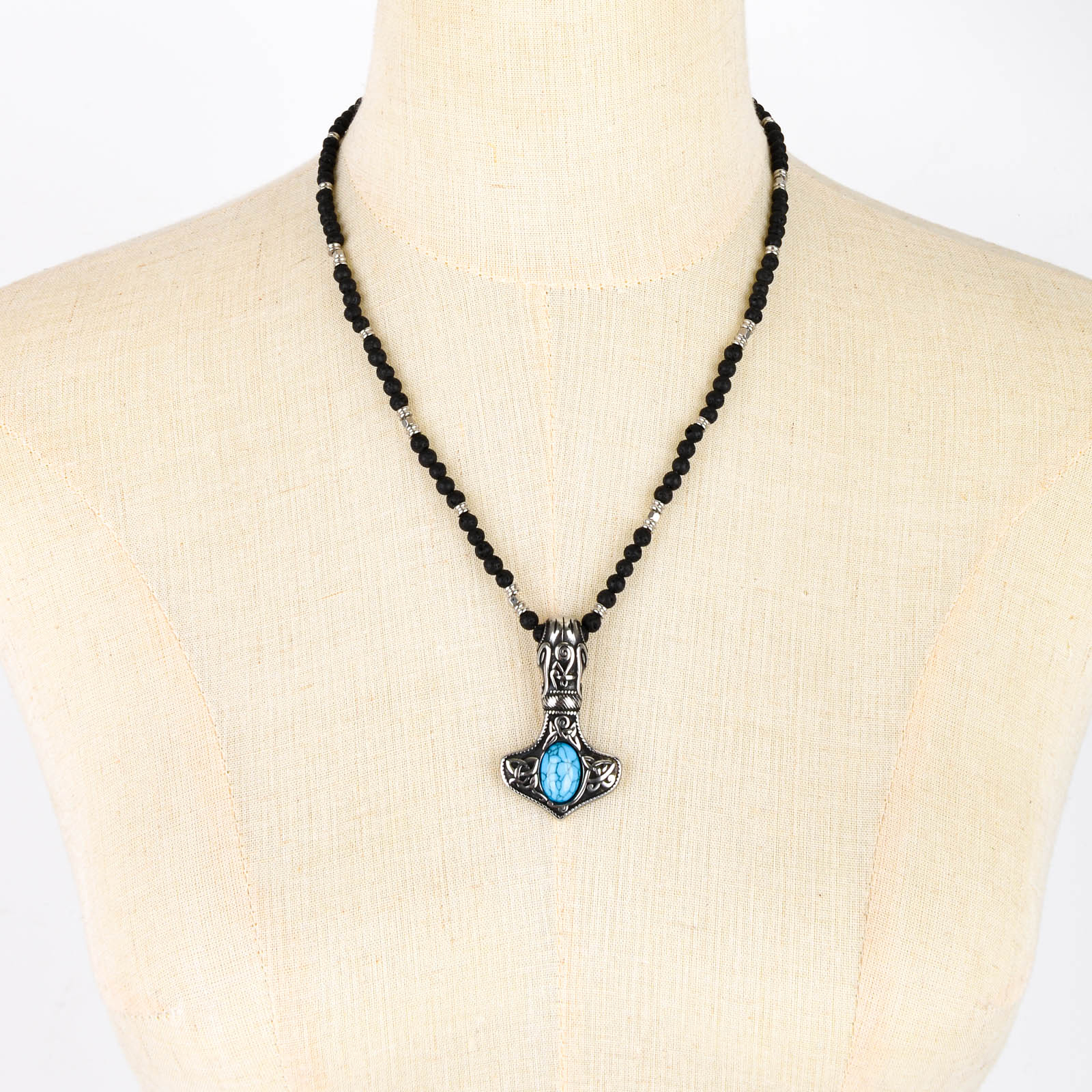 European and American cross-border jewelry, fashionable and high-end, niche heart-shaped pendant, collarbone chain, glass rice beads, handcrafted beaded necklace Item Picture