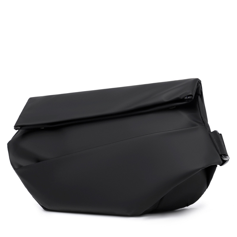 Large-capacity men's crossbody chest bag, Oxford fabric, trendy outdoor water-resistant, single-shoulder crossbody bag, men's small backpack Item Picture