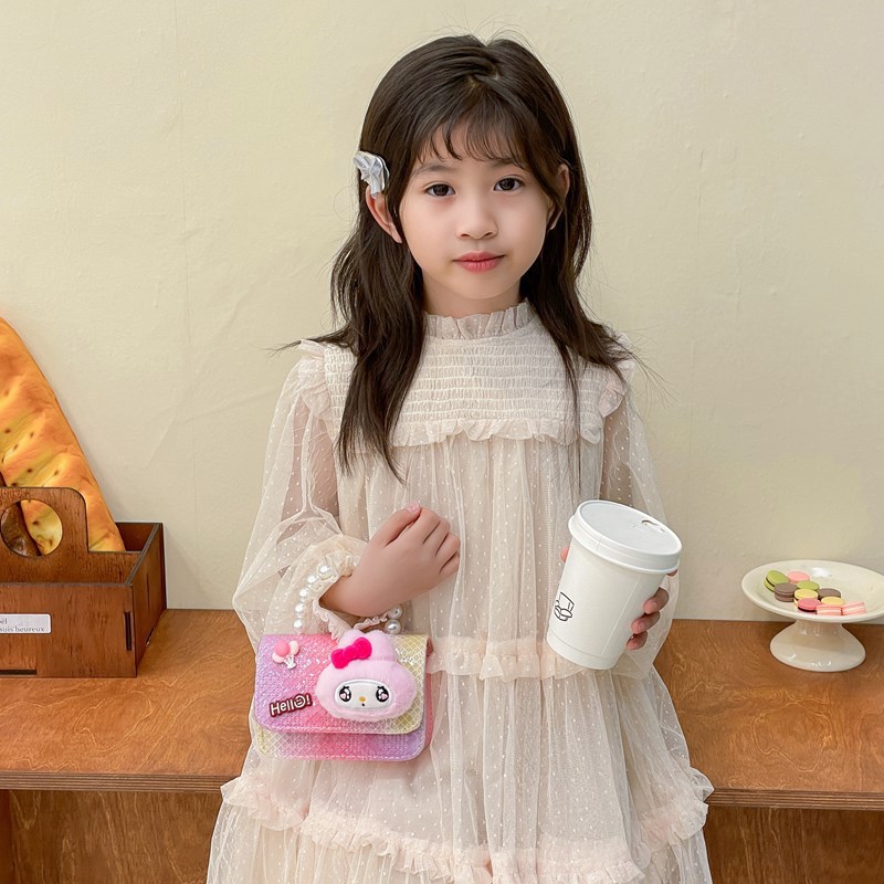 New children's bags, cartoon and cute princess pearl single-shoulder bag, colorful handbag for baby girls, crossbody coin purse Application Scenario