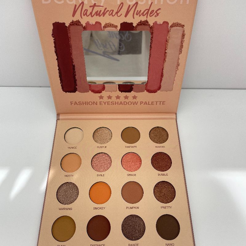 Cardboard eye shadow Book eye shadow 16 colors eye shadow Application Scenario