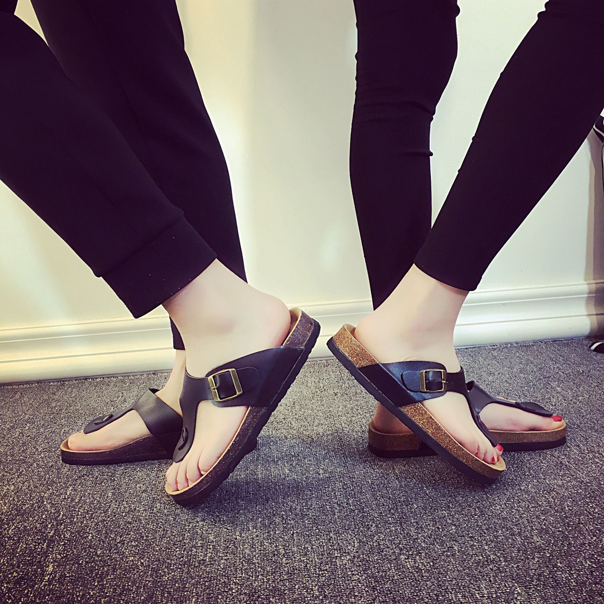 New large-sized women's sandals for foreign trade, colorful ice crystal water diamond cork slippers, Korean-style fashionable herd-shaped slippers for women full figure