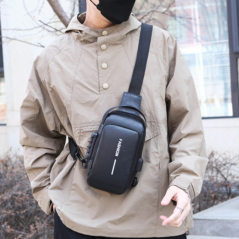 Men's high-end crossbody bag, men's crossbody bag, anti-theft combination lock, cycling bag, bicycle bag, crossbody bag Application Scenario