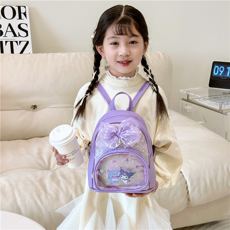 The new cute bow backpack is a trendy and stylish small schoolbag for boys and girls in kindergartens. It's a casual and versatile bag with a fashionable touch Specification drawing