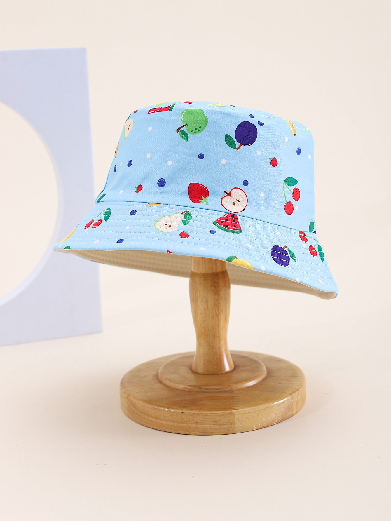 Spring and summer bestsellers: Various frue-printed double-sided fisherman hats for children. Cute cartoon classic, versatile and personalized. Children's double-sided fisherman hats, all with a pier circumference of 54CM Item Picture
